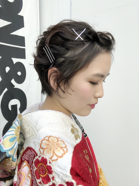 卒業式シーズン 袴に合うショートヘアアレンジ Ebisu Salon Blog