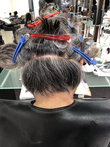 白髪を染めないグレイヘア 染めるグレイッシュヘアの見え方の違い Fukuoka Ito Salon Blog Toni Guy Hairdressing