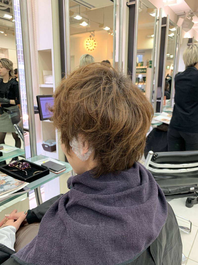 パーマスタイルに合うヘアカラーとは何か？ HIROO SALON BLOG TONI&amp;GUY HAIRDRESSING